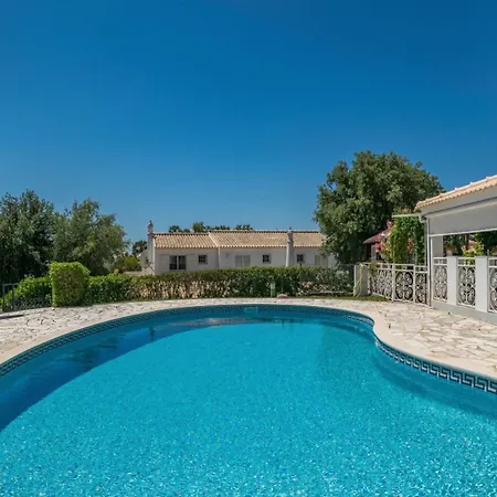 Вилла Akivillas Vale