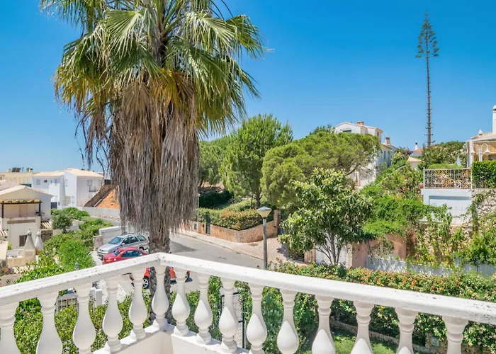 Villa Akivillas Vale