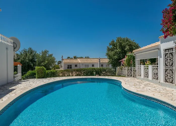 Villa Akivillas Vale